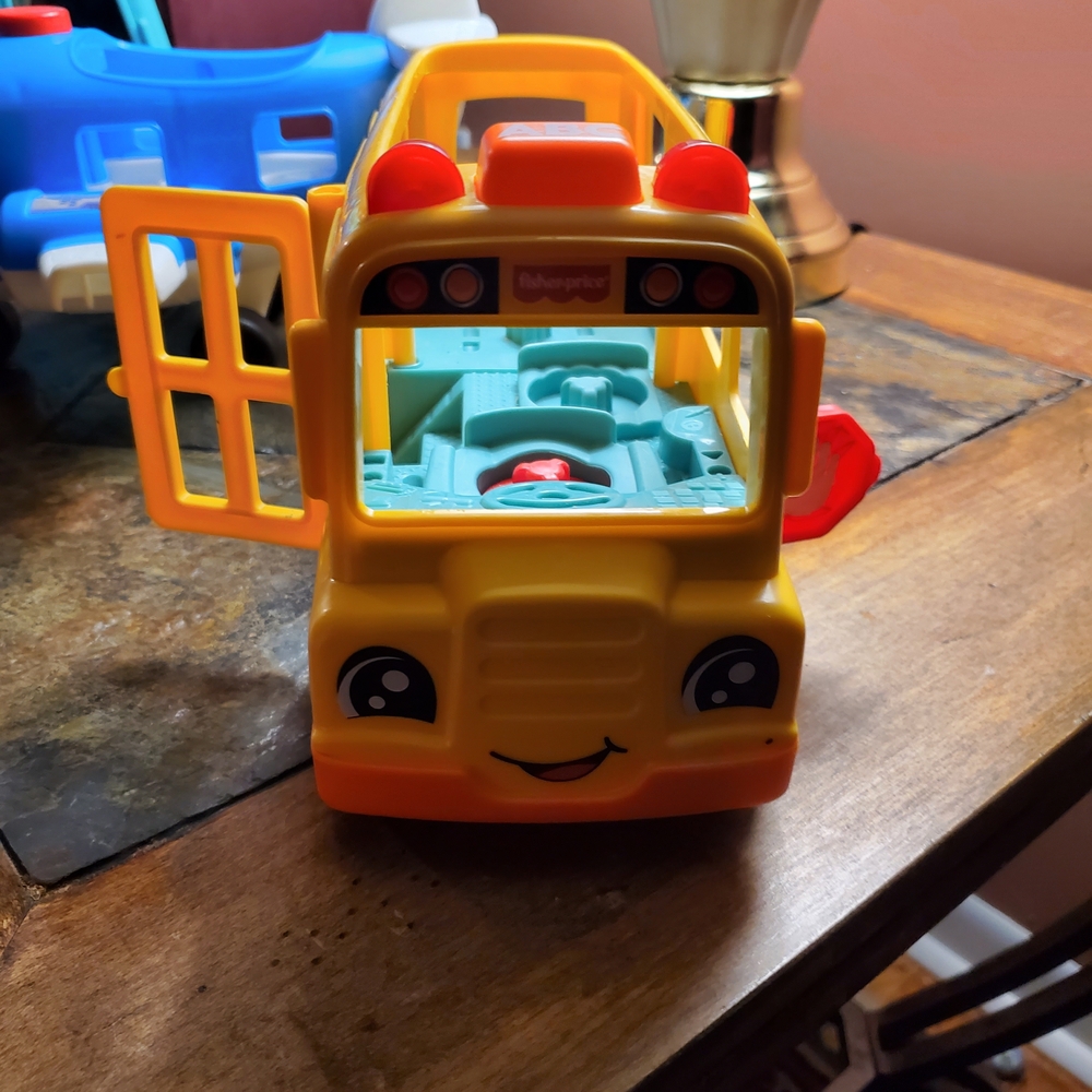 Fisher-Price Yellow School Bus Toy